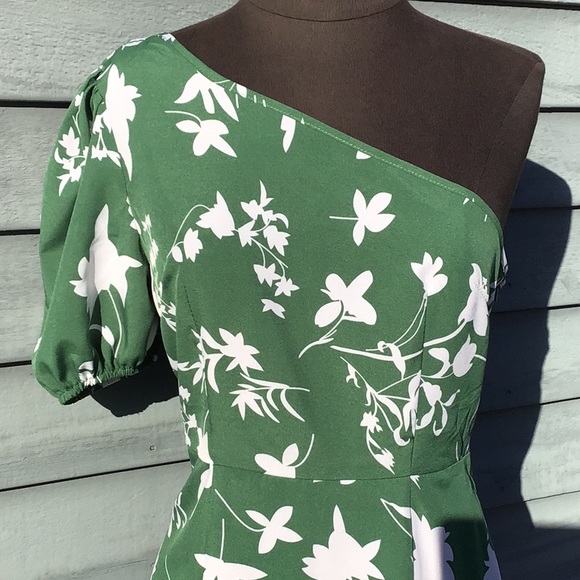 NWT SHEIN Green/White Floral One Shoulder Puff Sleeve Dress Small - Picture 4 of 9